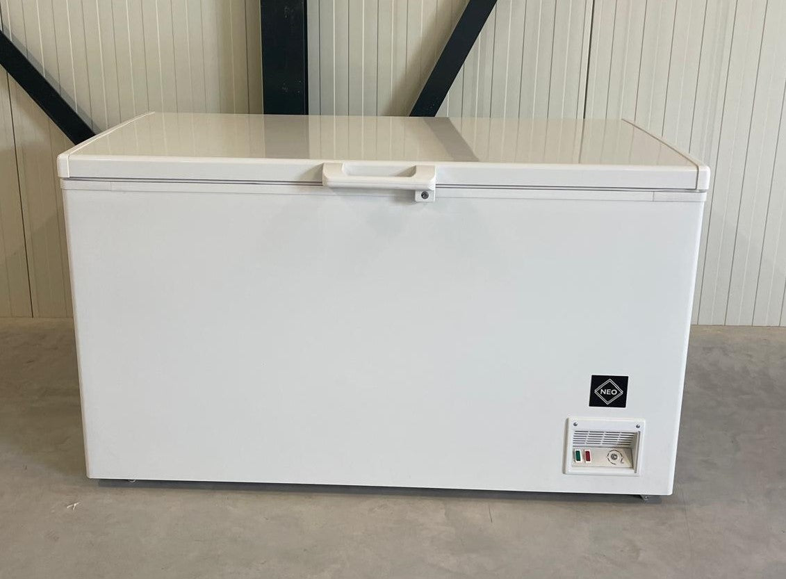 Vrieskist | 470L | Wit/Kunststof | -18°C/-24°C | Statisch | Klapdeksel | 1450x775x870(h)mm
