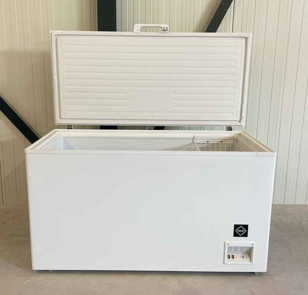 Vrieskist | 470L | Wit/Kunststof | -18°C/-24°C | Statisch | Klapdeksel | 1450x775x870(h)mm