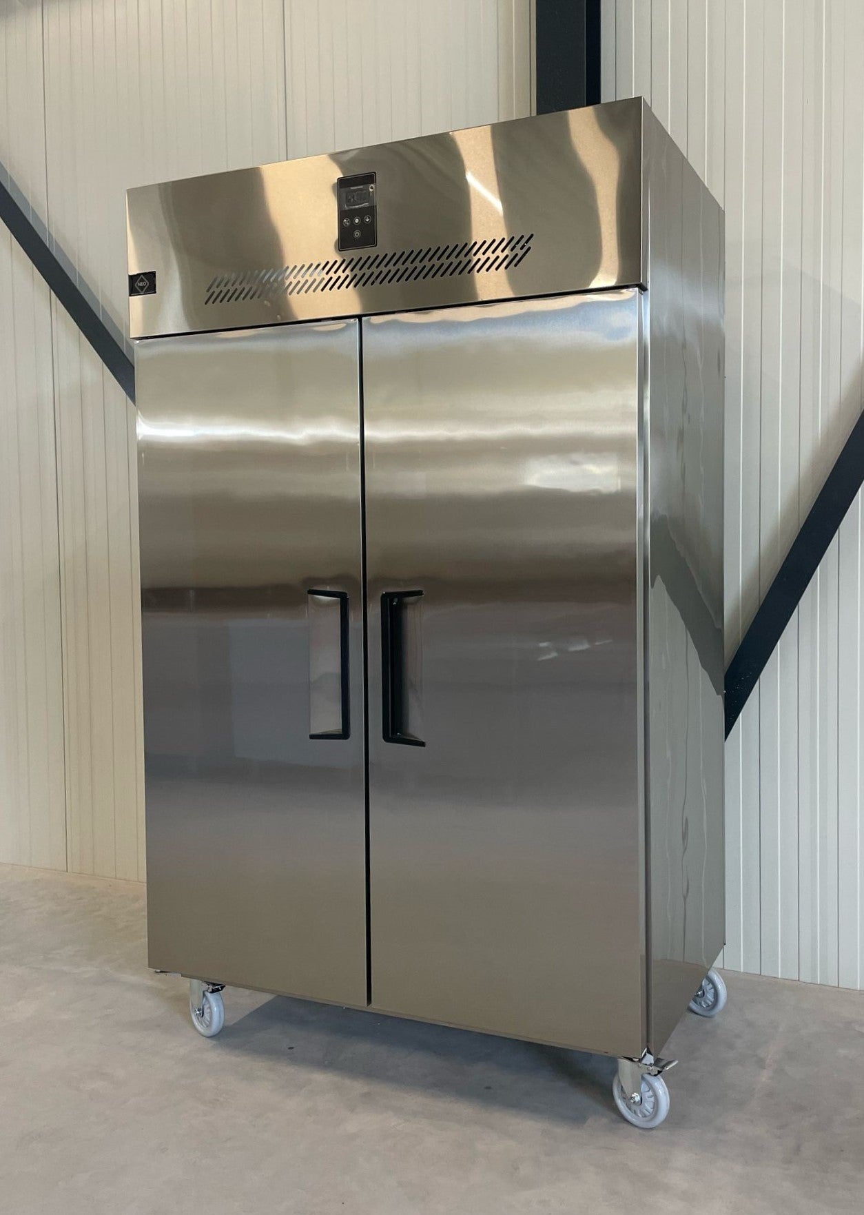 Koelkast | 1000L (2/1 GN) | RVS | Geventileerd | 1210x760x1980(h)mm | Wielen (geremd)